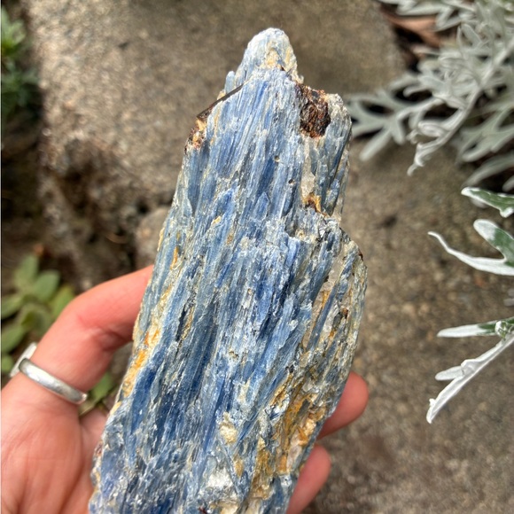 Beautiful Raw Blue Kyanite - Picture 2 of 12
